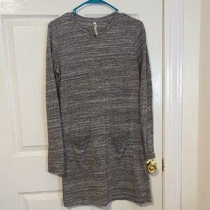 Fabletics Heather Gray Top